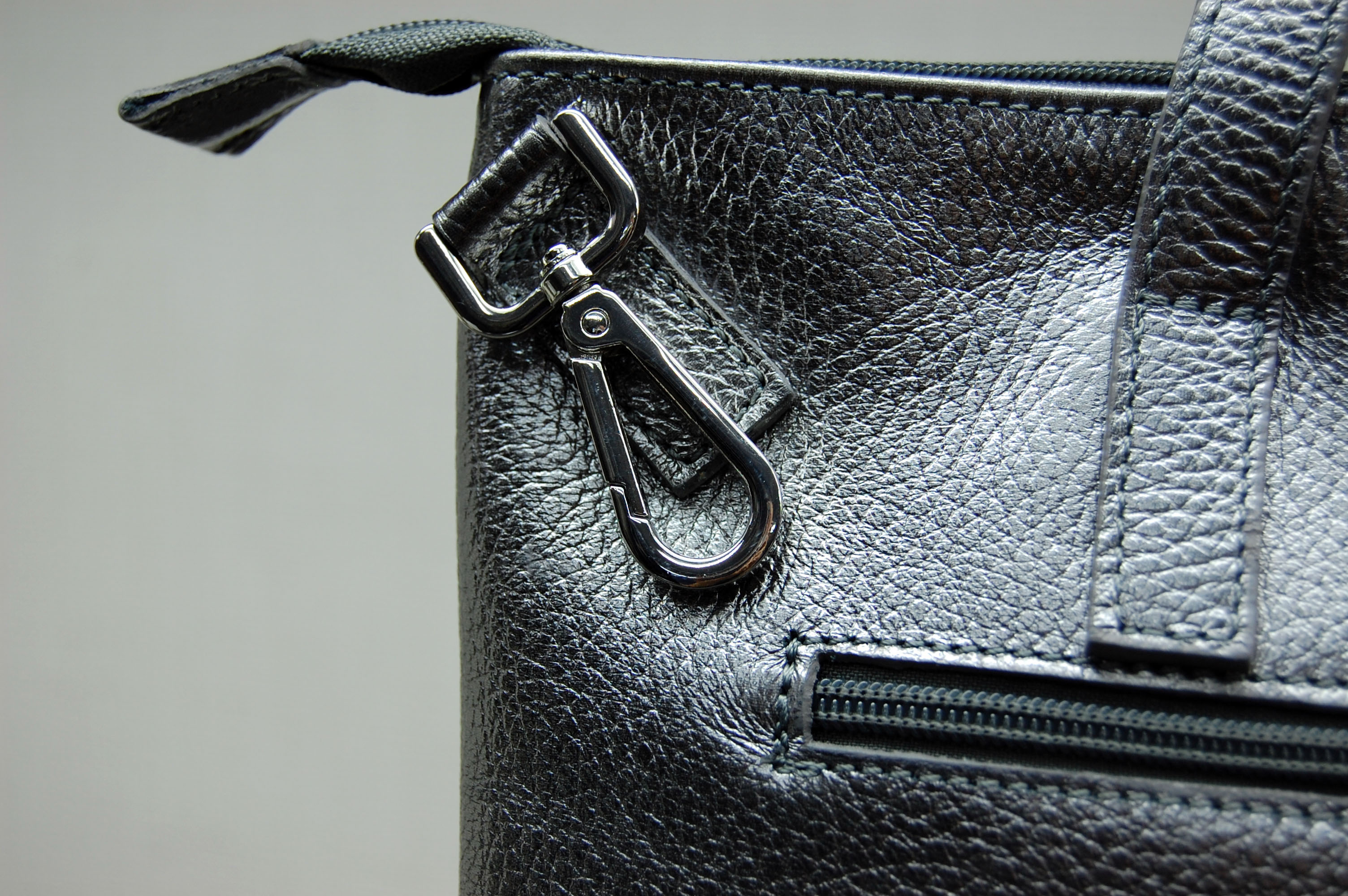 イタリアンカーフレザー　トート＆リュック2wayバッグの画像