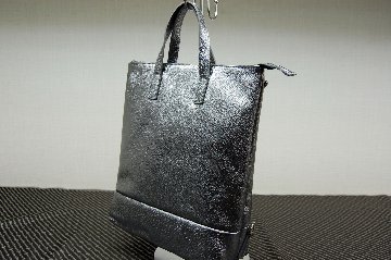 イタリアンカーフレザー　トート＆リュック2wayバッグの画像