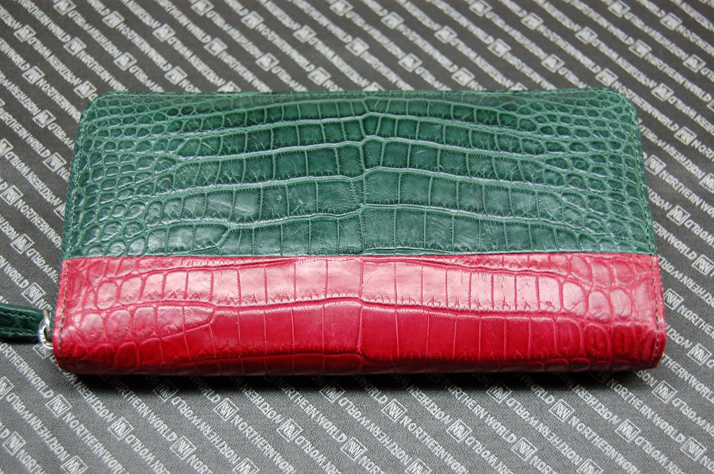 ツートーンクロコダイル　ラウンド長財布の画像