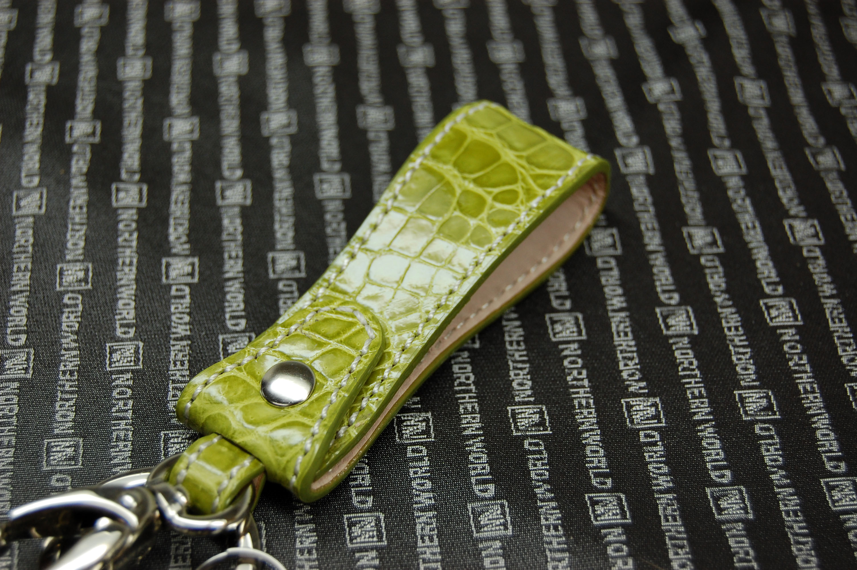 シャイニングクロコダイル　キーホルダーの画像