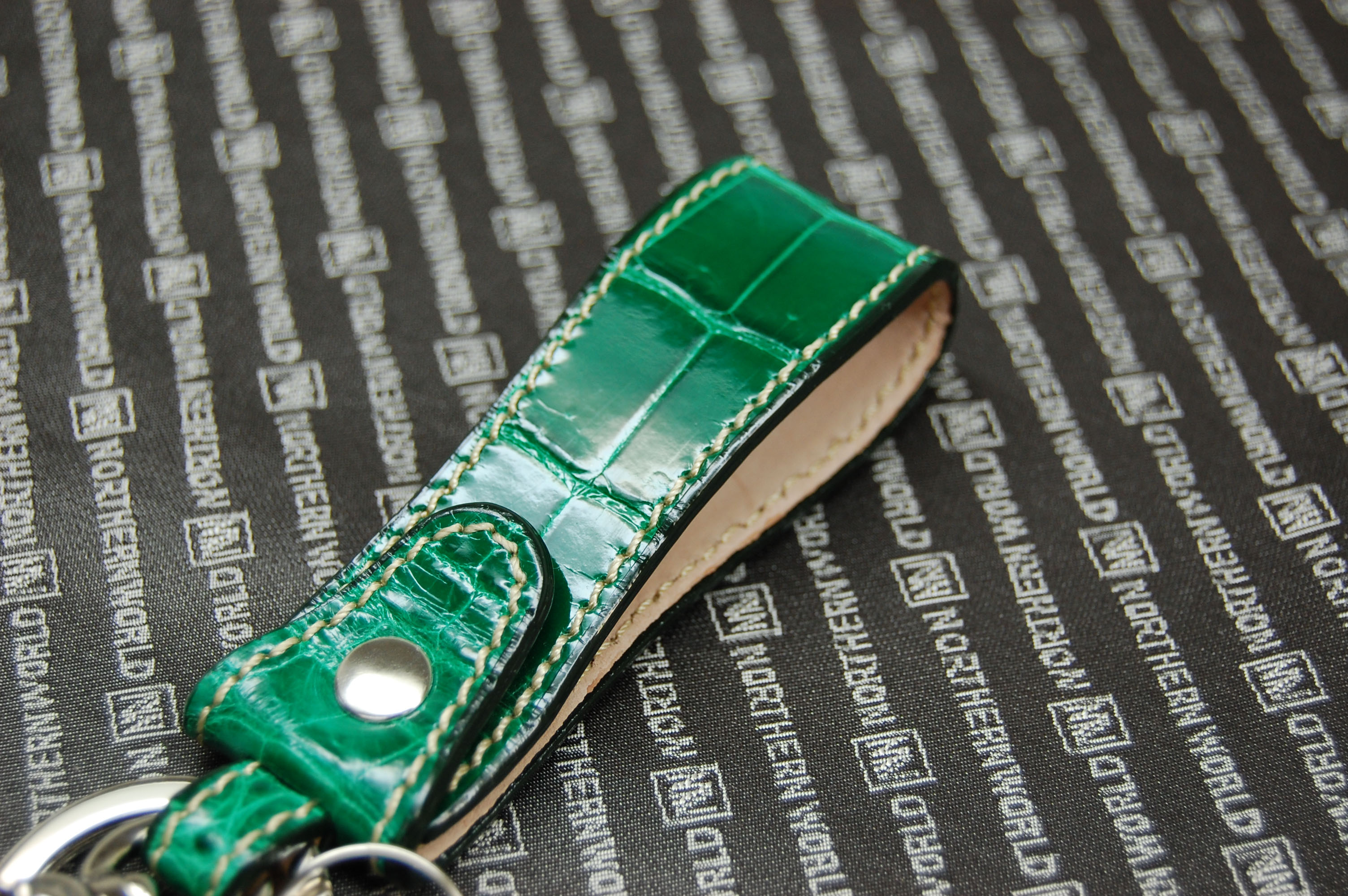 シャイニングクロコダイル　キーホルダーの画像