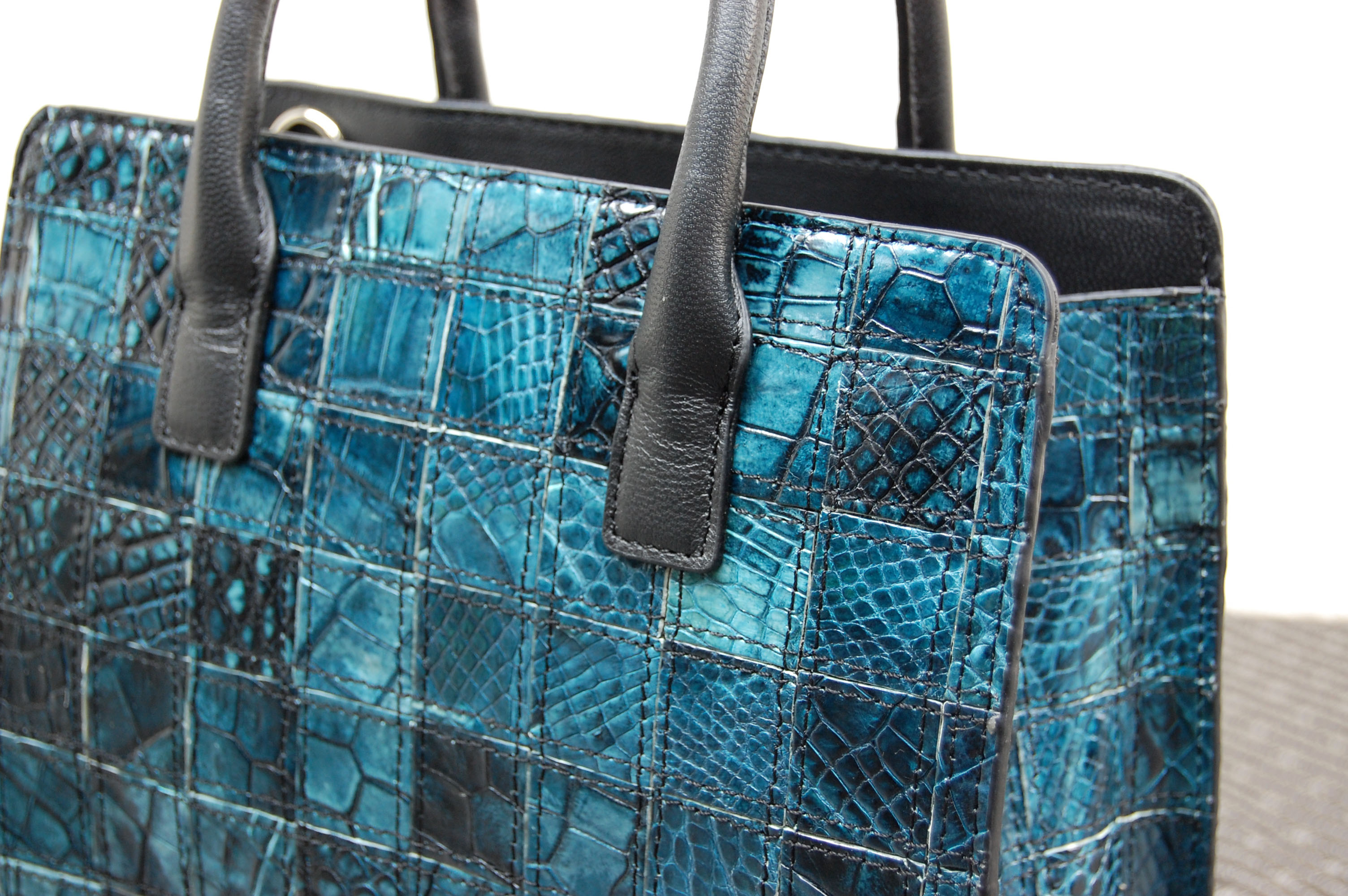 マットクロコダイル　パッチワークミニトートバッグの画像