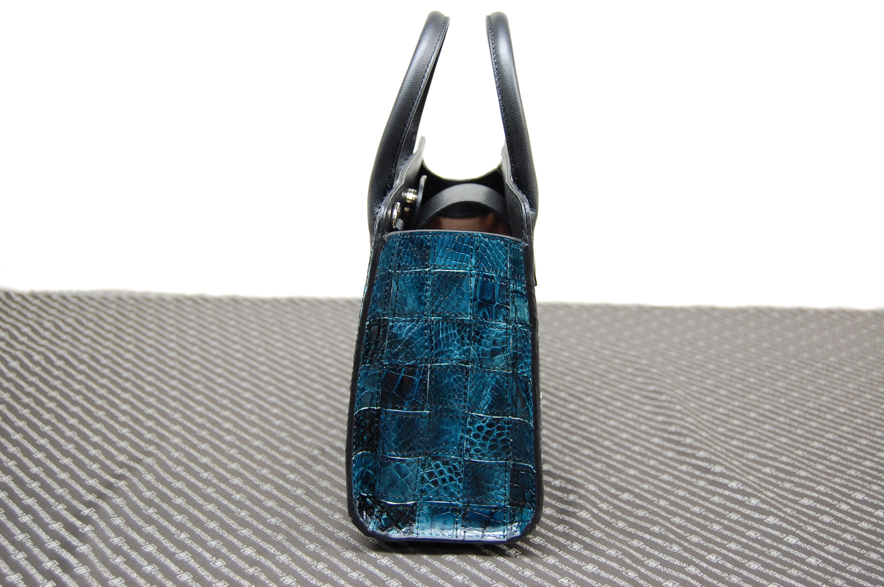 マットクロコダイル　パッチワークミニトートバッグの画像