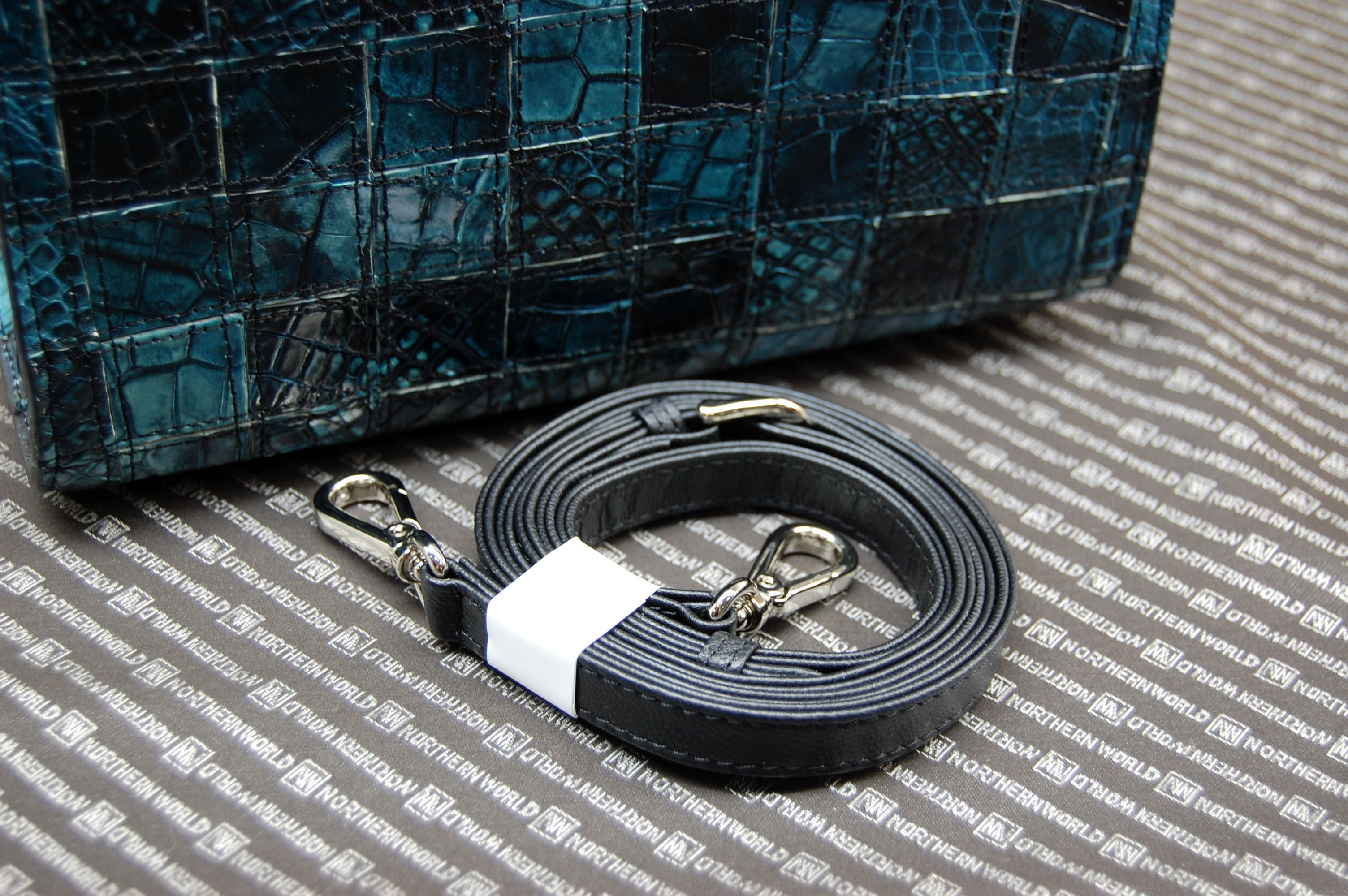 マットクロコダイル　パッチワークミニトートバッグの画像