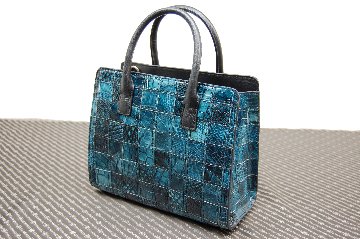 マットクロコダイル　パッチワークミニトートバッグの画像