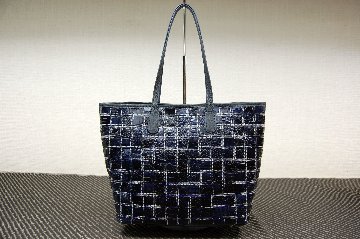 マットクロコダイル　パッチワークトートバッグの画像