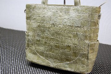シャイニングクロコダイル　パッチワークトートバッグの画像