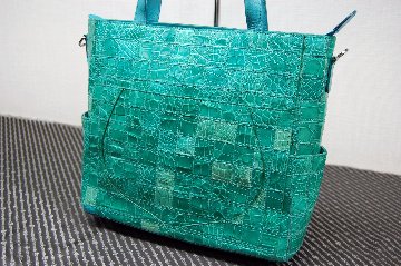 シャイニングクロコダイル　パッチワークトートバッグの画像