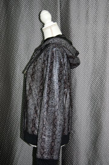 パイソンプリントラムレザー　フーディージャケットの画像