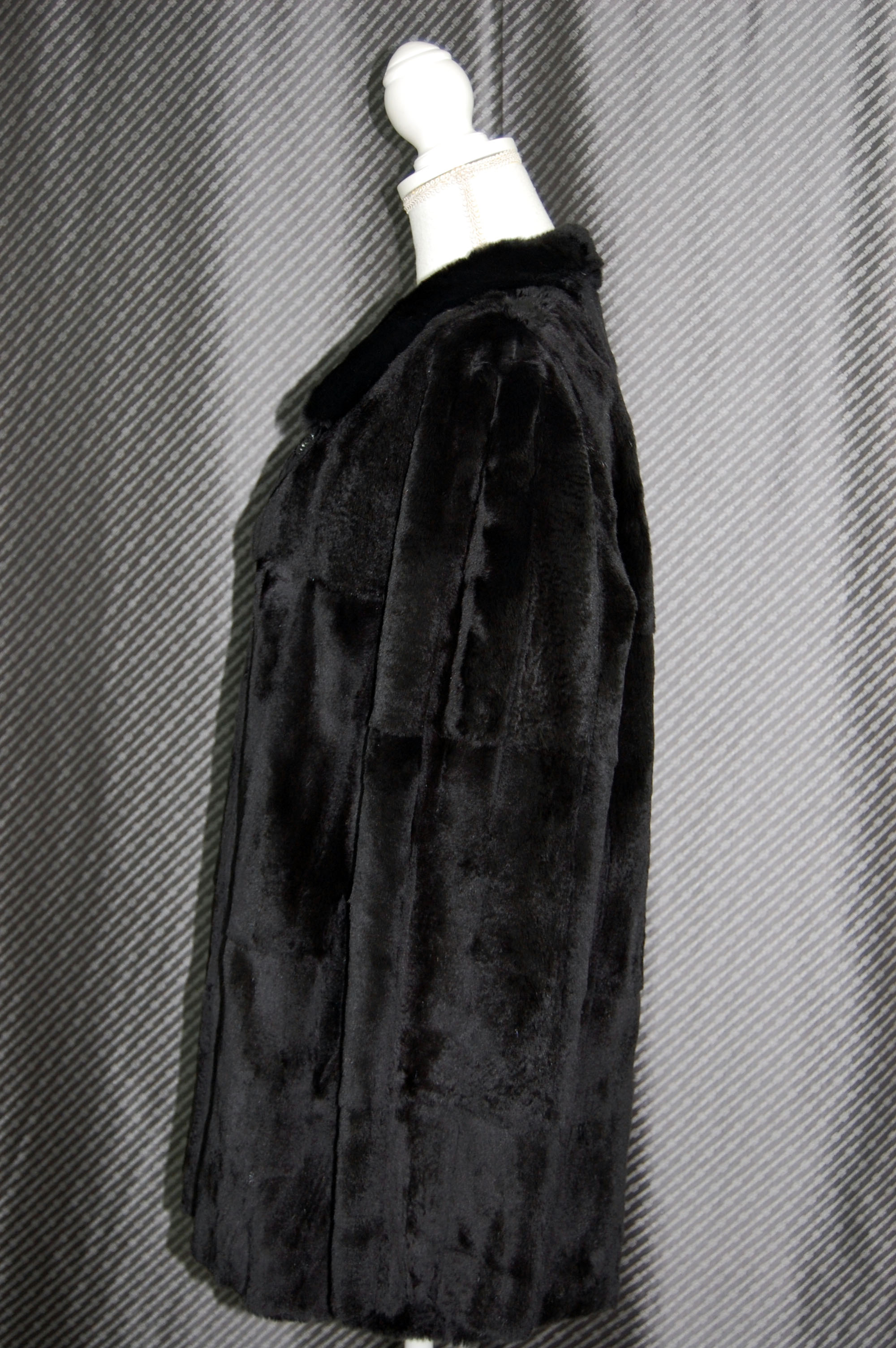 プラックトウィーゼル　ダブルフェイスジャケット　花柄メタリックプリントの画像