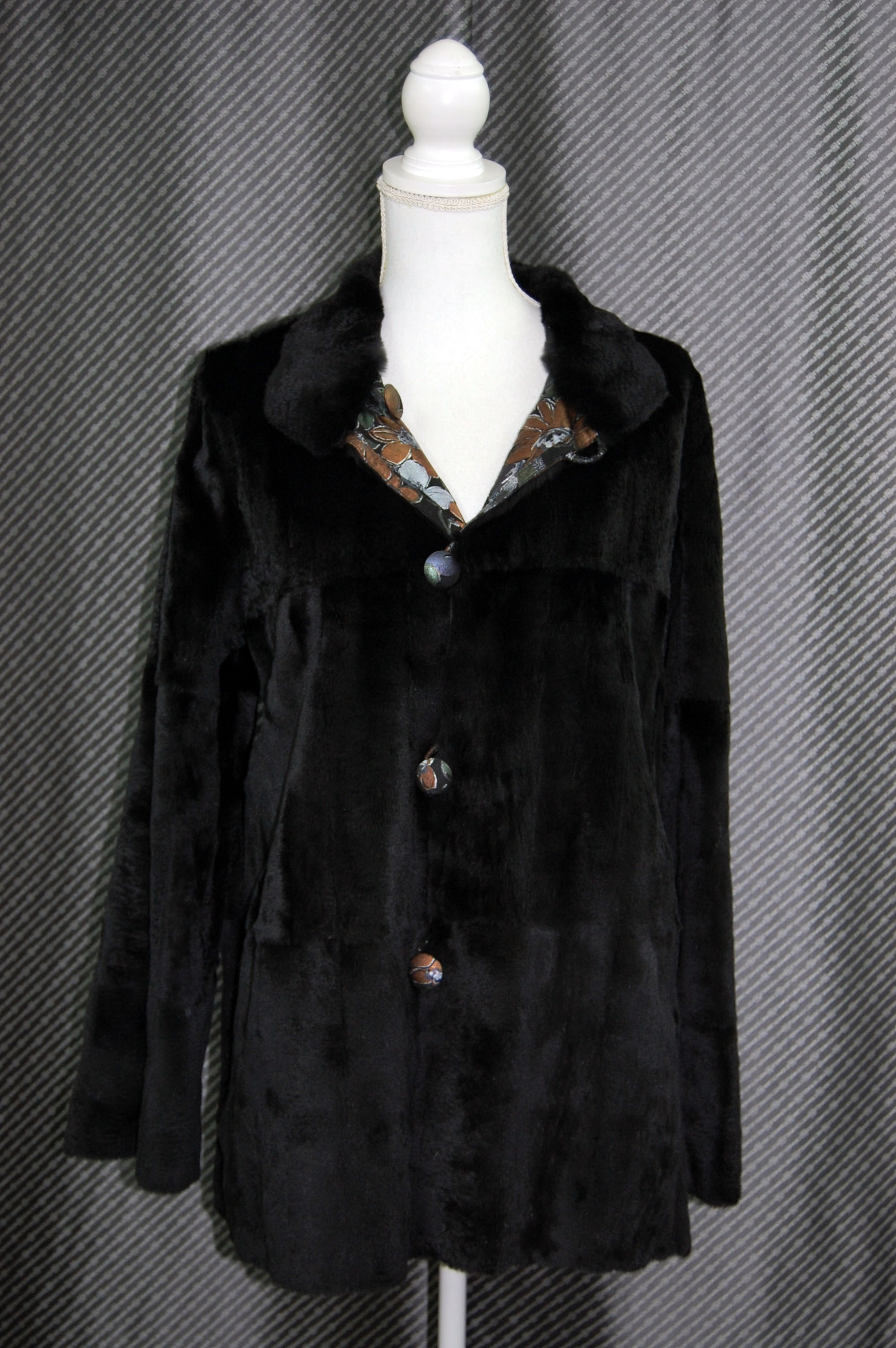 プラックトウィーゼル　ダブルフェイスジャケット　花柄メタリックプリントの画像