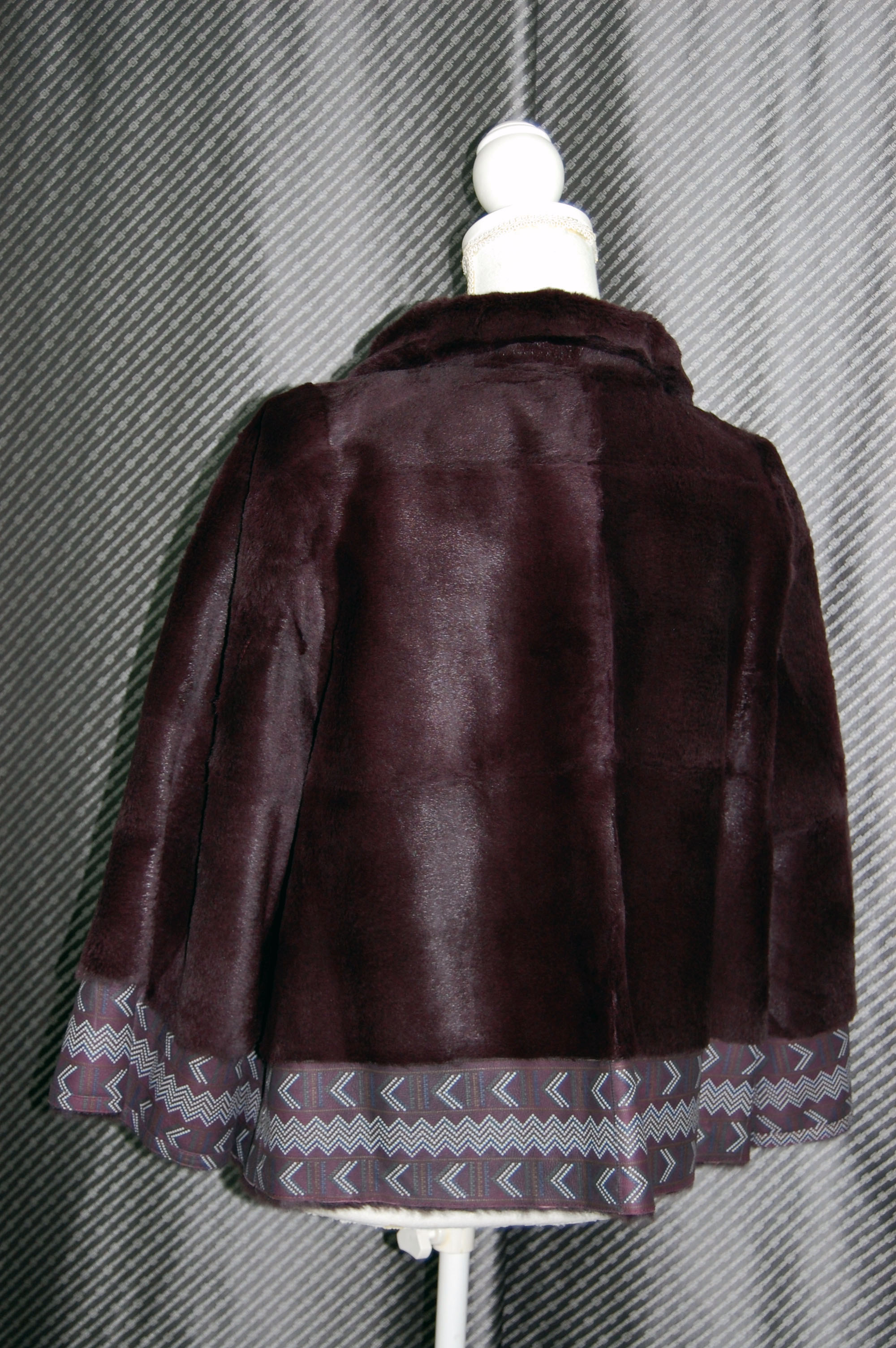 シェアードラビット　ダブルフェイスショートジャケットの画像