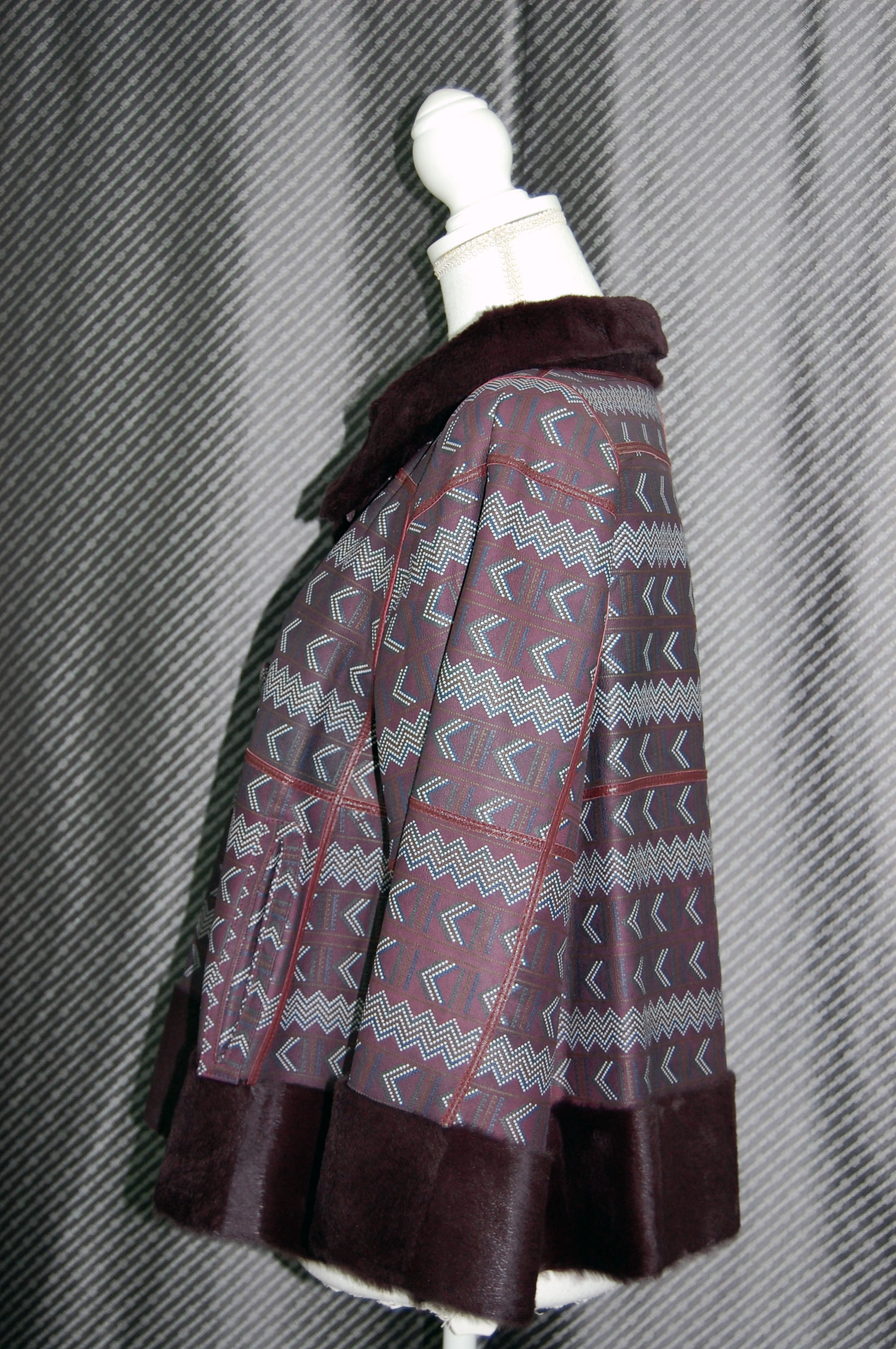 シェアードラビット　ダブルフェイスショートジャケットの画像