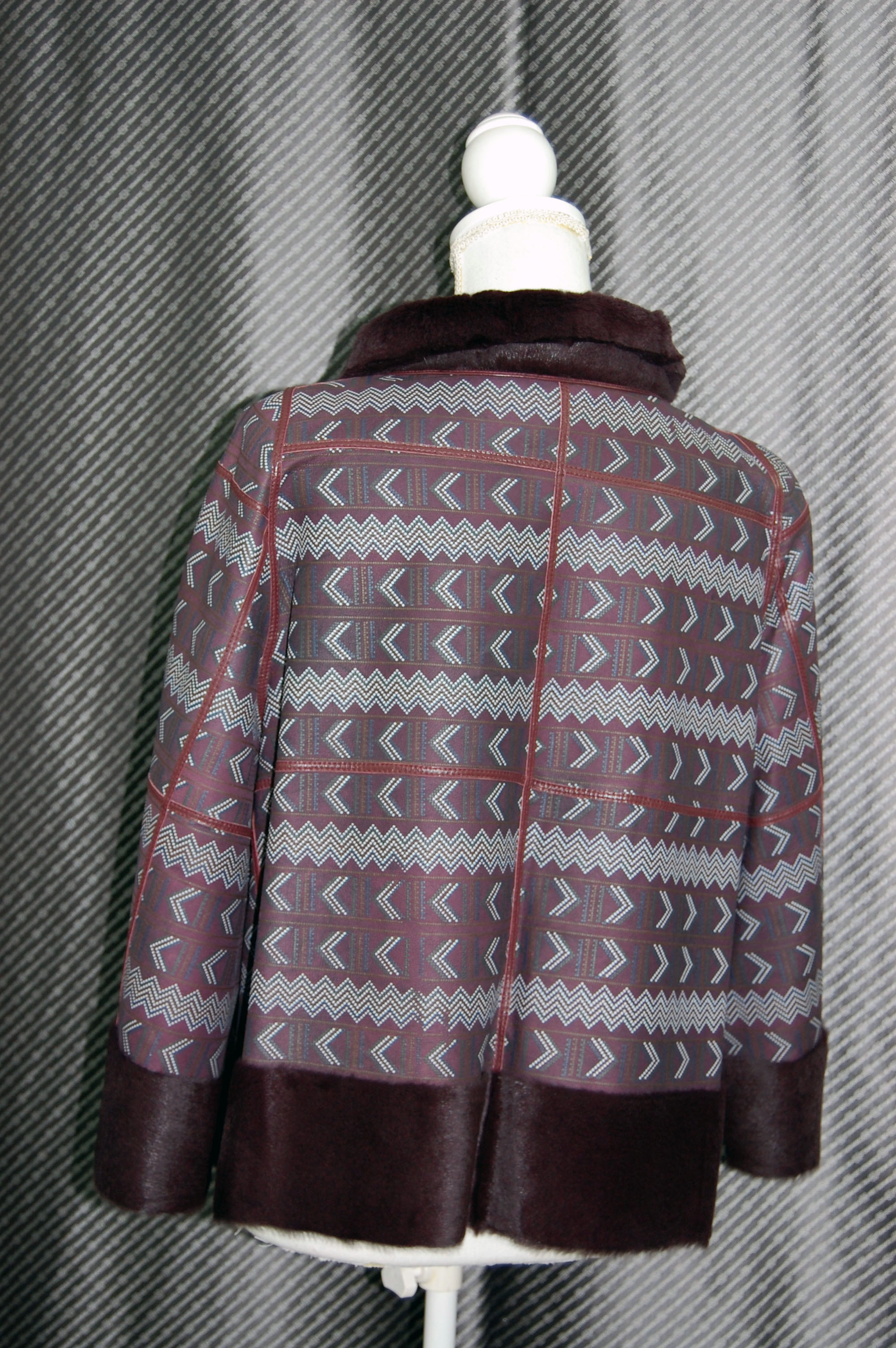 シェアードラビット　ダブルフェイスショートジャケットの画像