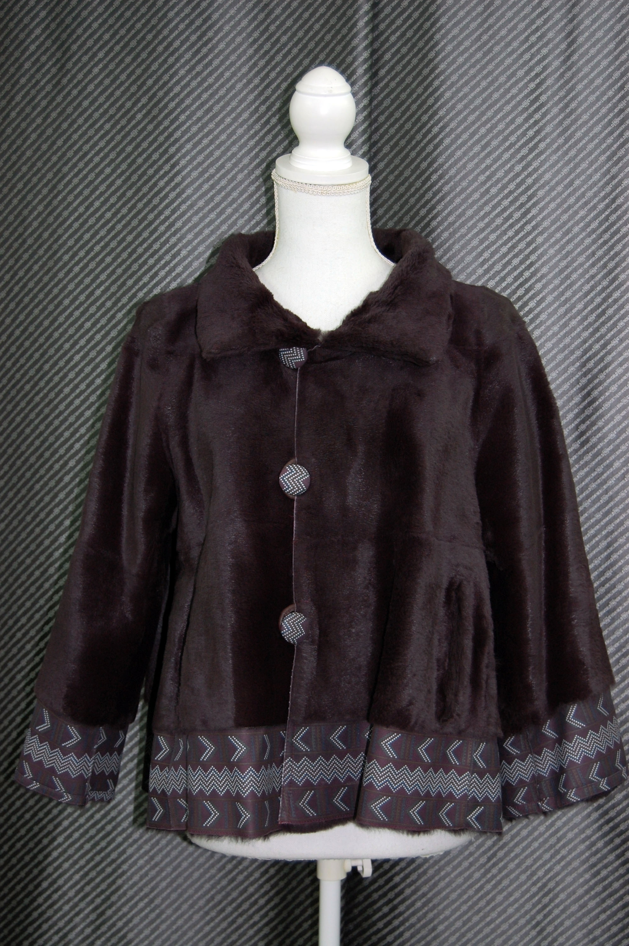 シェアードラビット　ダブルフェイスショートジャケットの画像