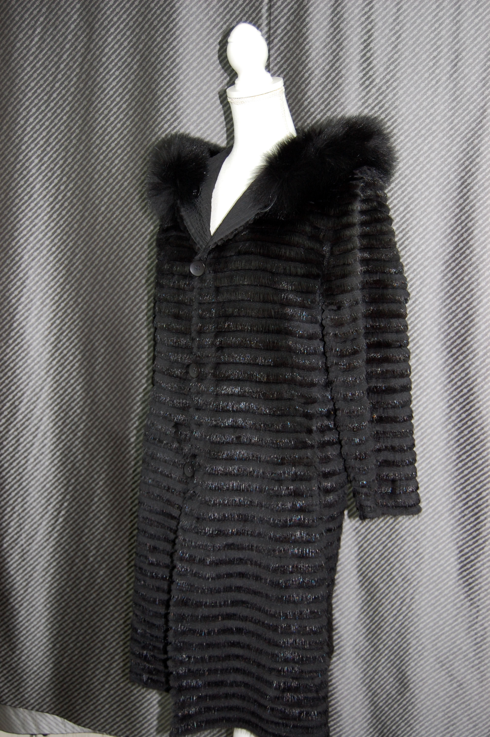 ミンク＆レッキスレイヤー　シルクリバーシブルコート　Foxフードトリムの画像