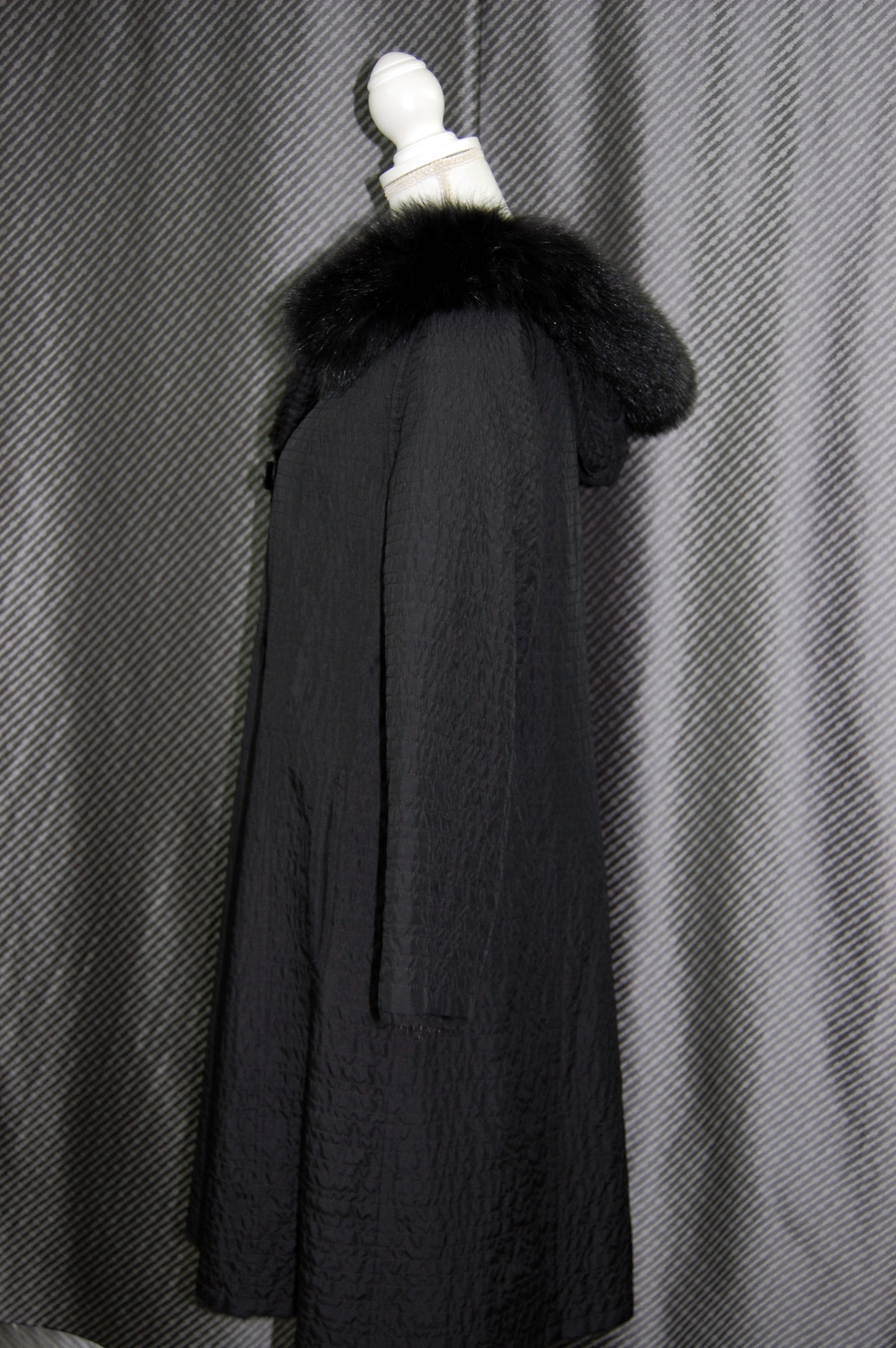 ミンク＆レッキスレイヤー　シルクリバーシブルコート　Foxフードトリムの画像