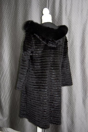 ミンク＆レッキスレイヤー　シルクリバーシブルコート　Foxフードトリムの画像