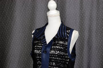 ラムレザー＆レース　リバーシブルロングベストの画像