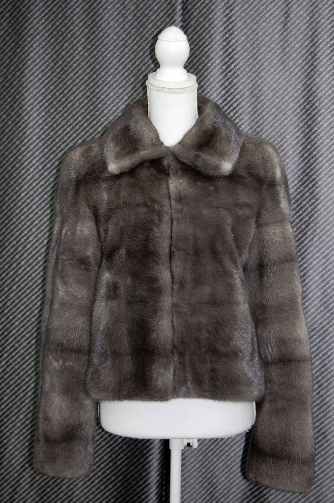 ブルーアイリスミンク　ショートジャケットの画像