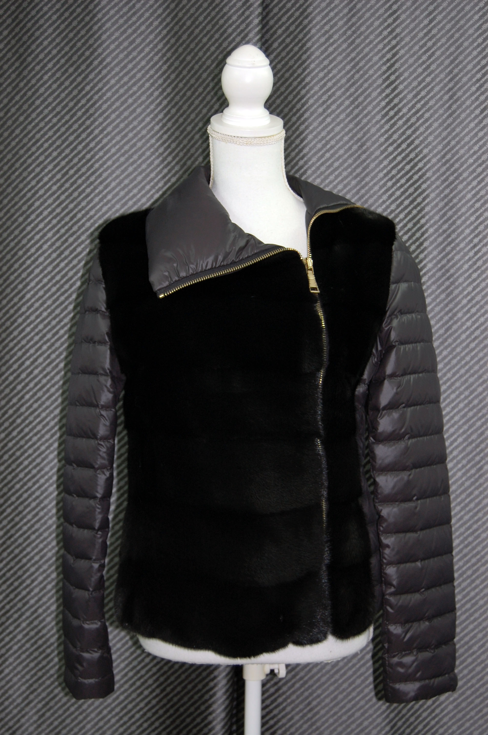 ミンク＆ダウン　デザインジャケットの画像