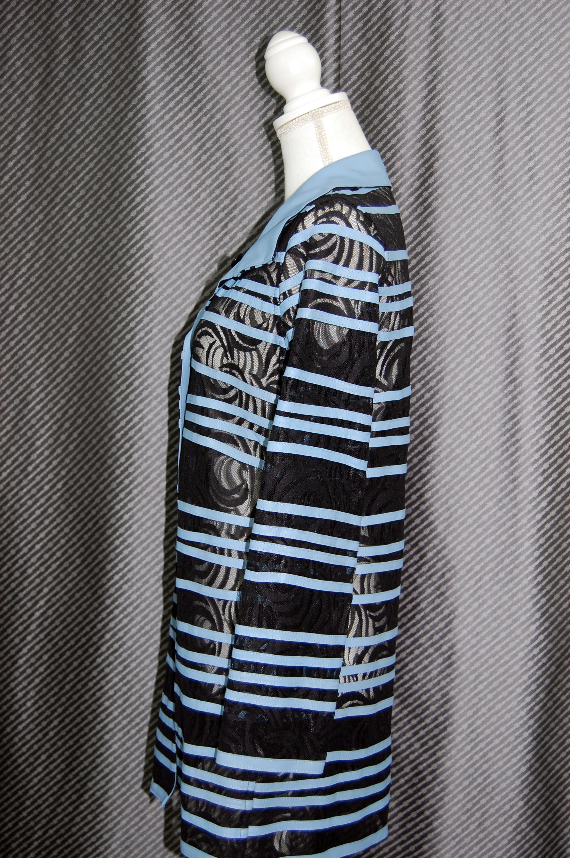 ラムレザー＆レース　リバーシブルロングジャケットの画像