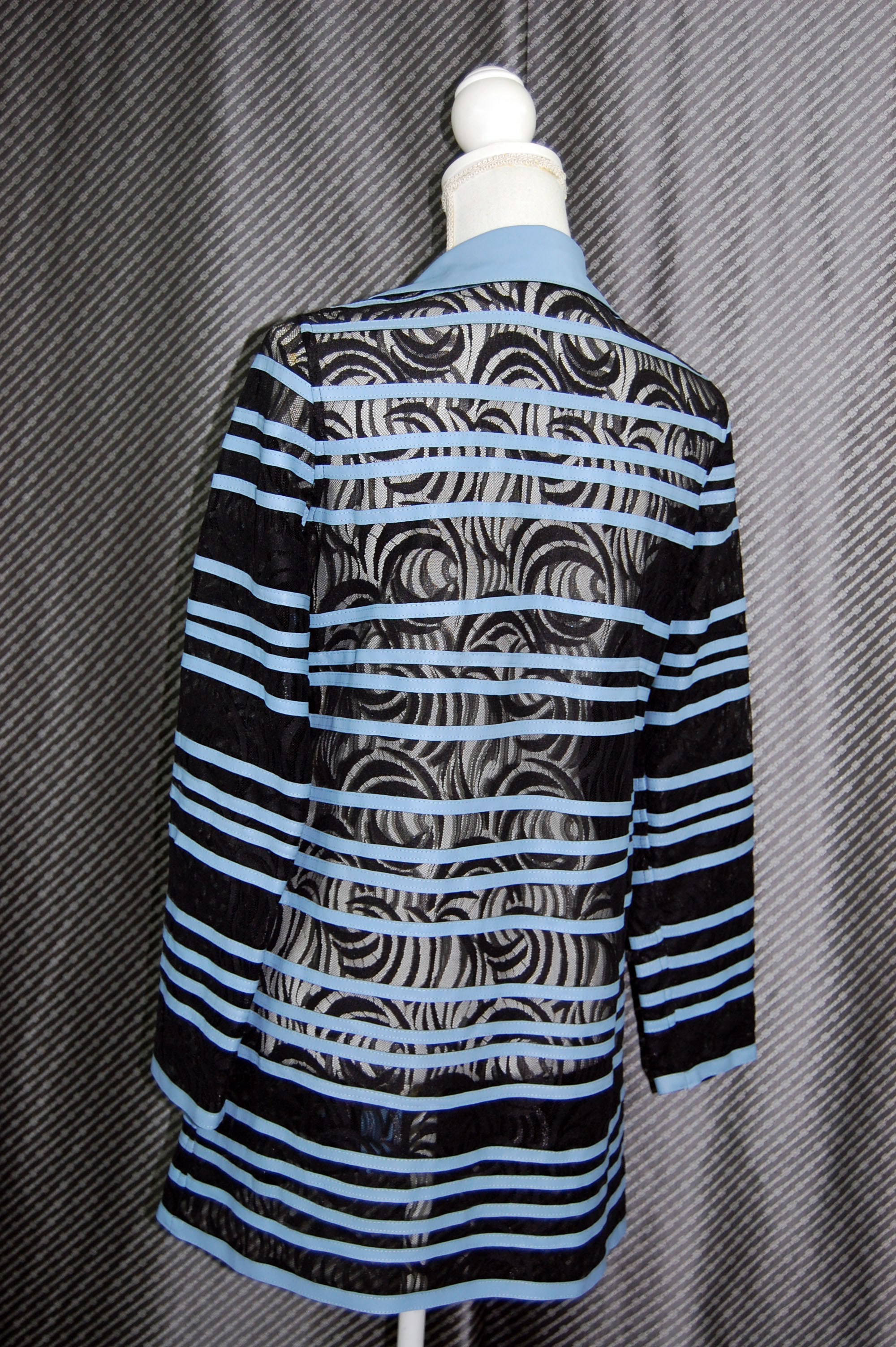 ラムレザー＆レース　リバーシブルロングジャケットの画像