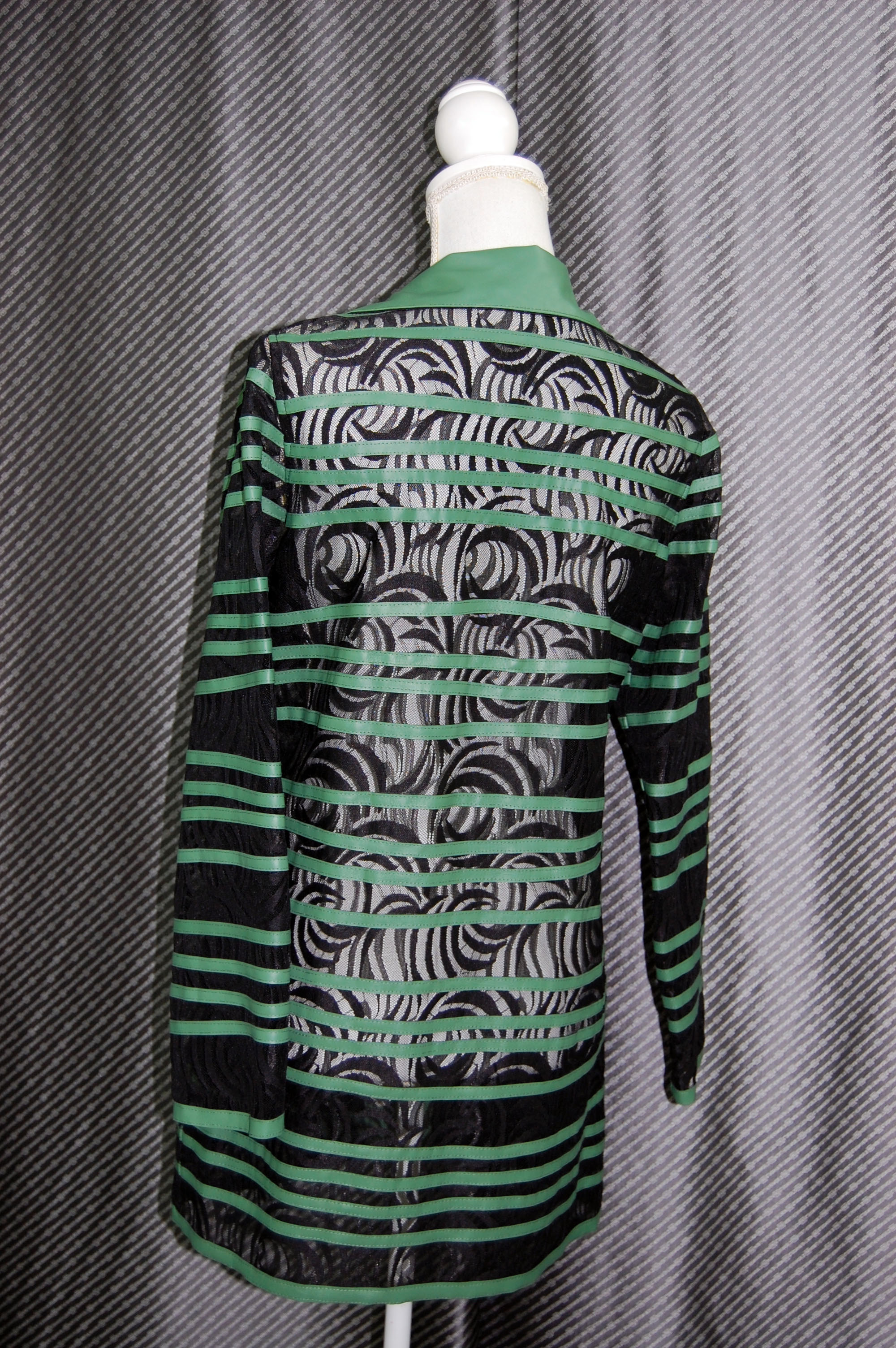 ラムレザー＆レース　リバーシブルロングジャケットの画像