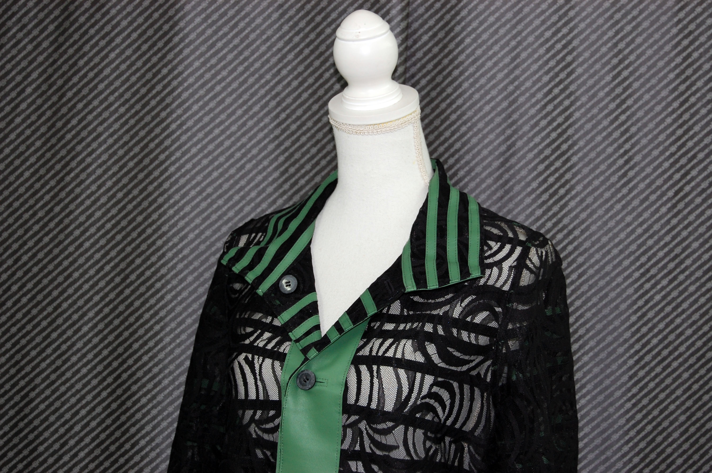 ラムレザー＆レース　リバーシブルロングジャケットの画像