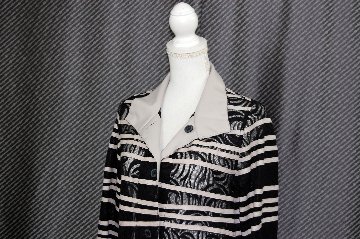 ラムレザー＆レース　リバーシブルロングジャケットの画像