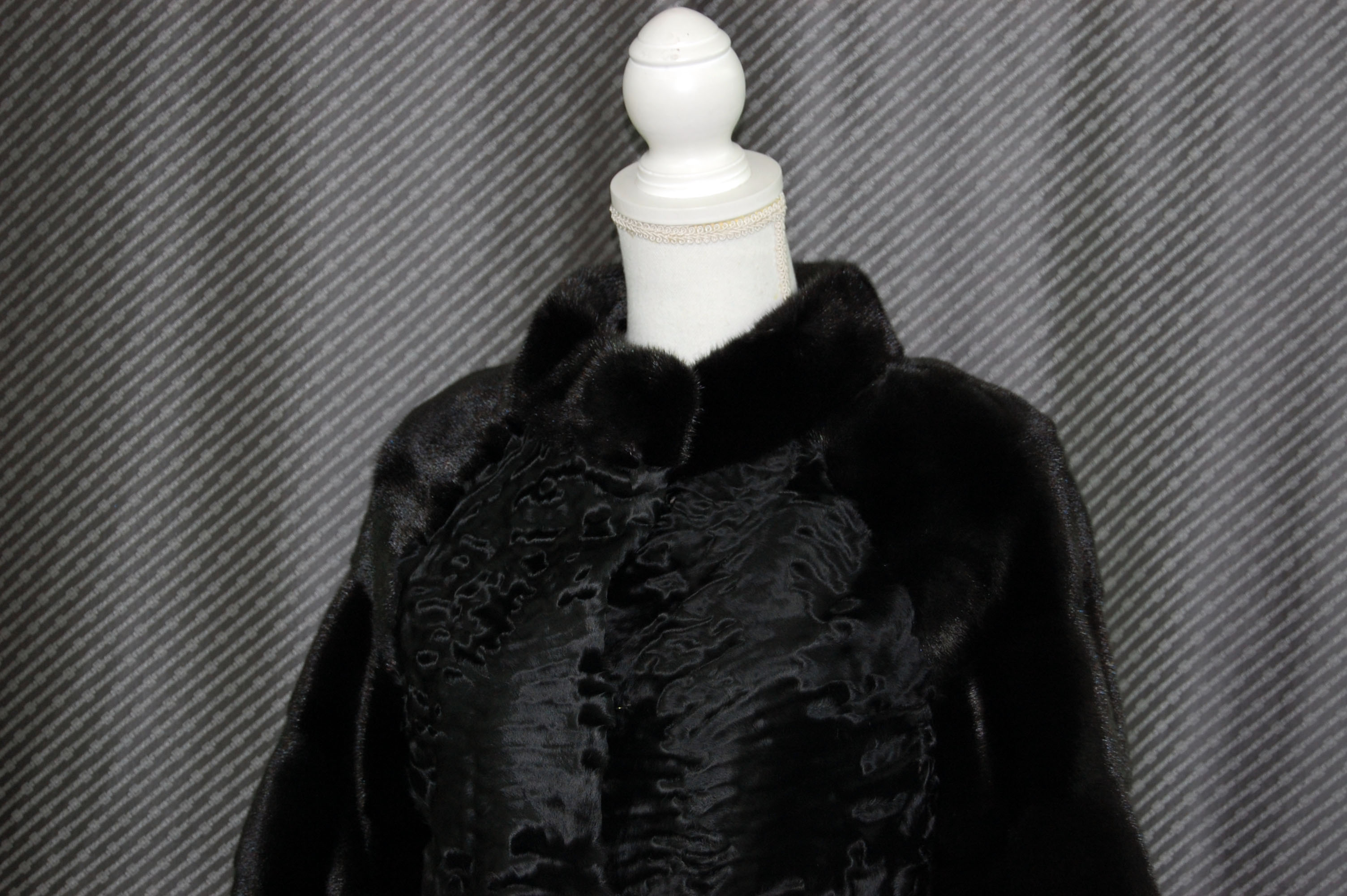 ミンク＆カラクールラム　デザインジャケットの画像