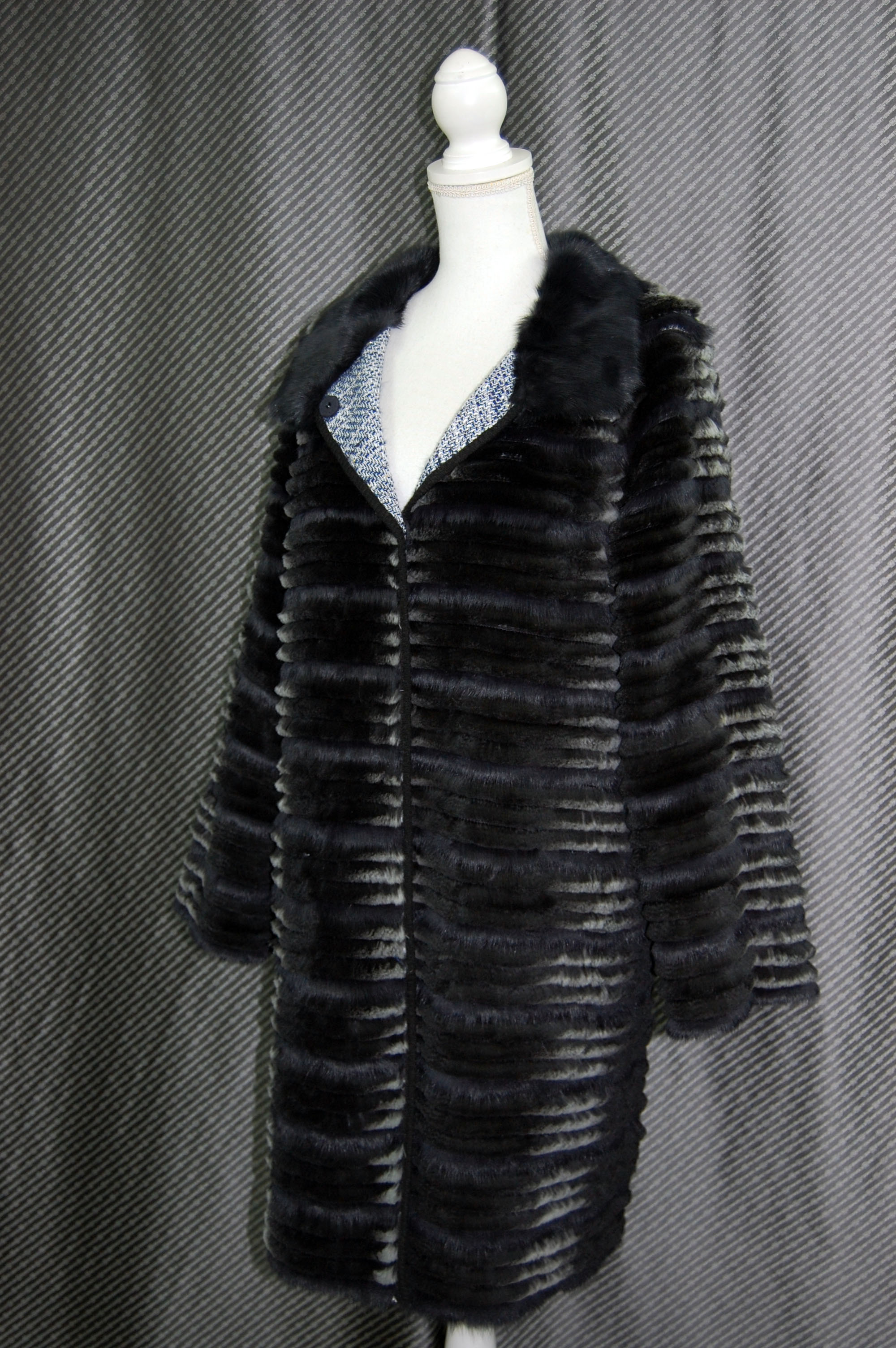 シェアードレッキス＆リス　ツイードリバーシブルコートの画像