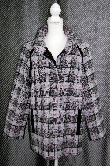 シェアードレッキス＆ポリ　リバーシブルジャケットの画像