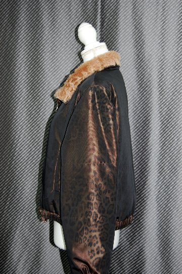 シェアードラビット＆ポリタフタ　リバーシブルジャケットの画像