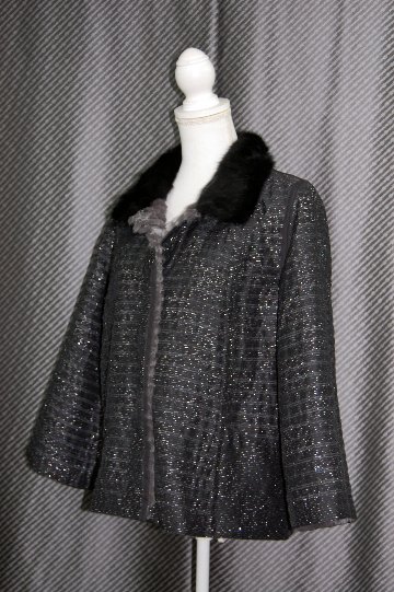 シェアードラビット＆ポリ　リバーシブルジャケット　リスカラーの画像