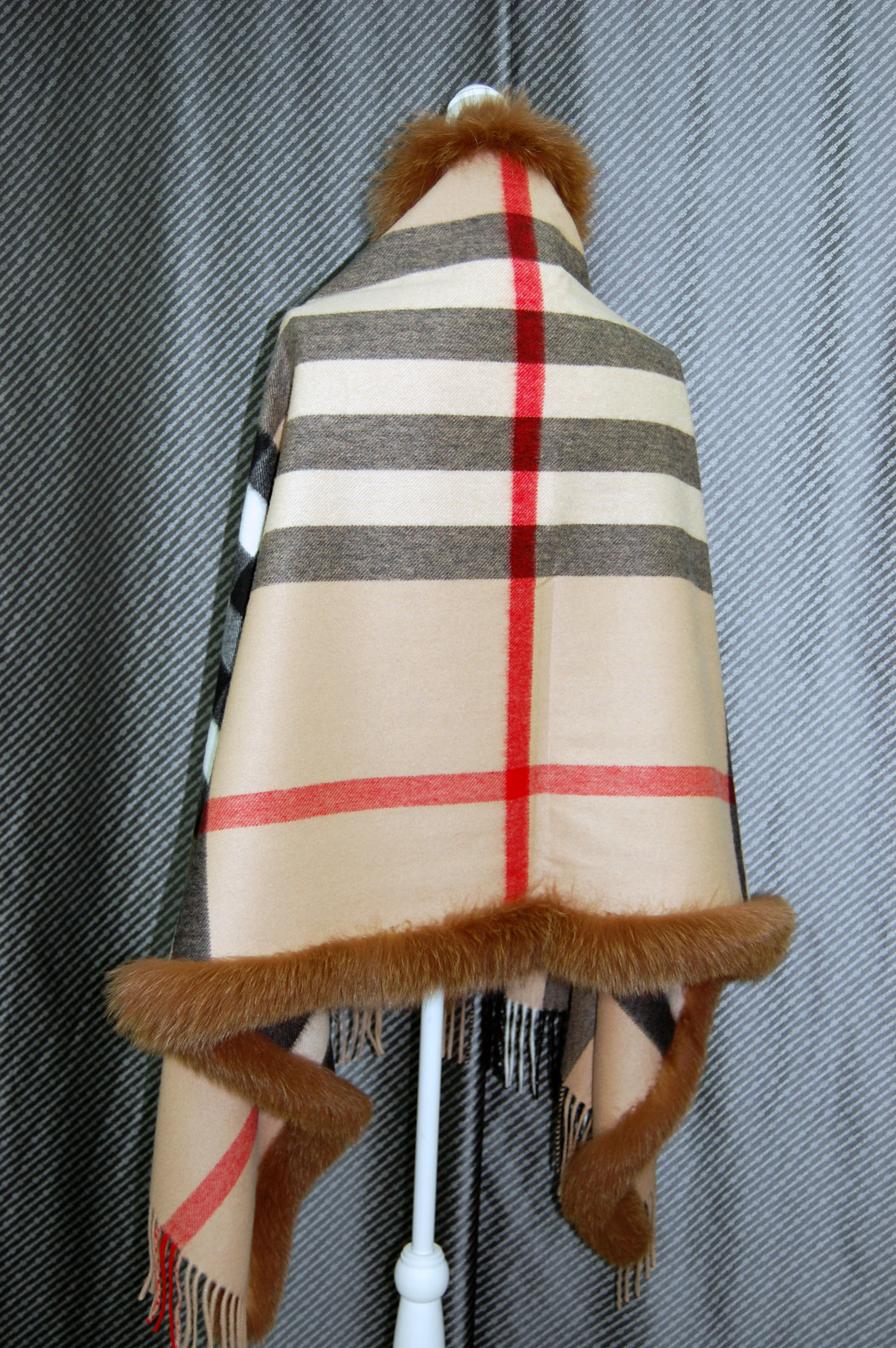 GRES　カシミヤ大判ストール　Foxトリムの画像