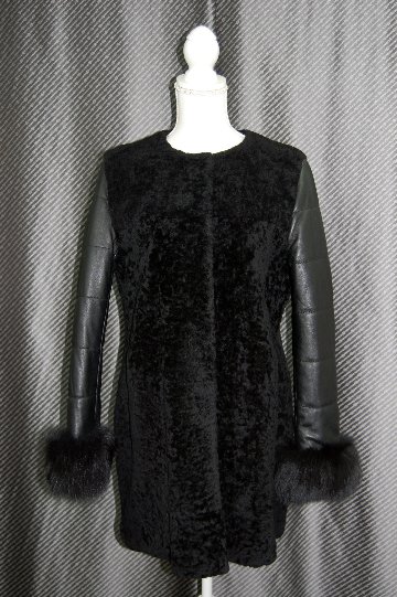 ムートン＆ラムレザー　ノーカラーコート　Foxカフスの画像