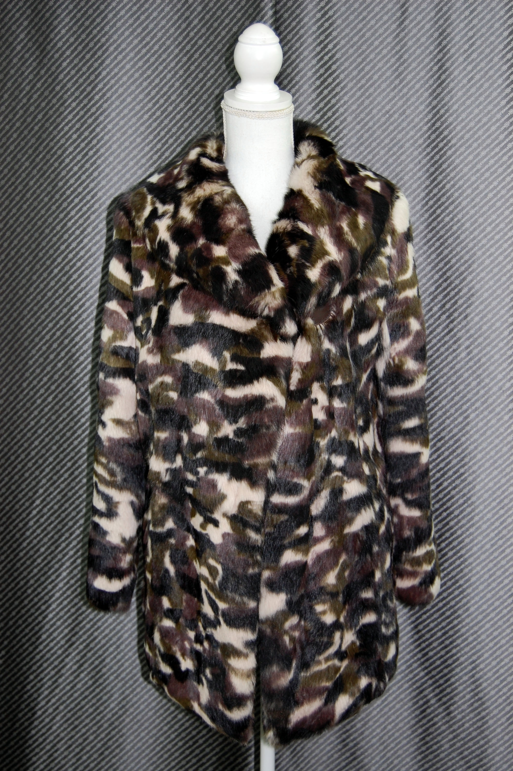 スパニッシュラビット　カモフラ柄ジャケットの画像