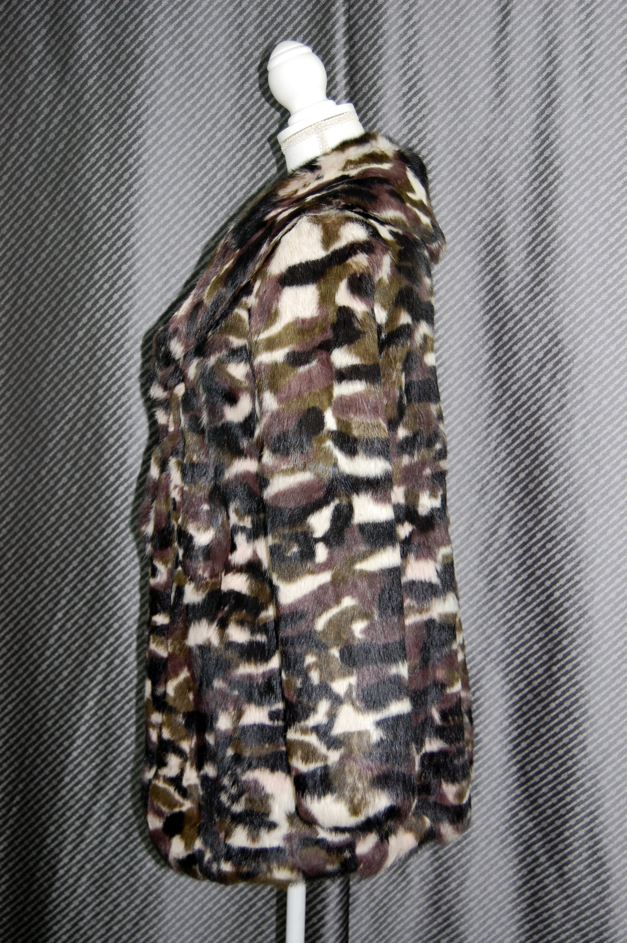 スパニッシュラビット　カモフラ柄ジャケットの画像