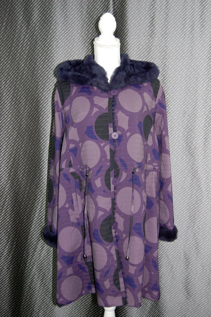 ポリ＆ラビット　リバーシブルコート　デタッチャブルフードの画像