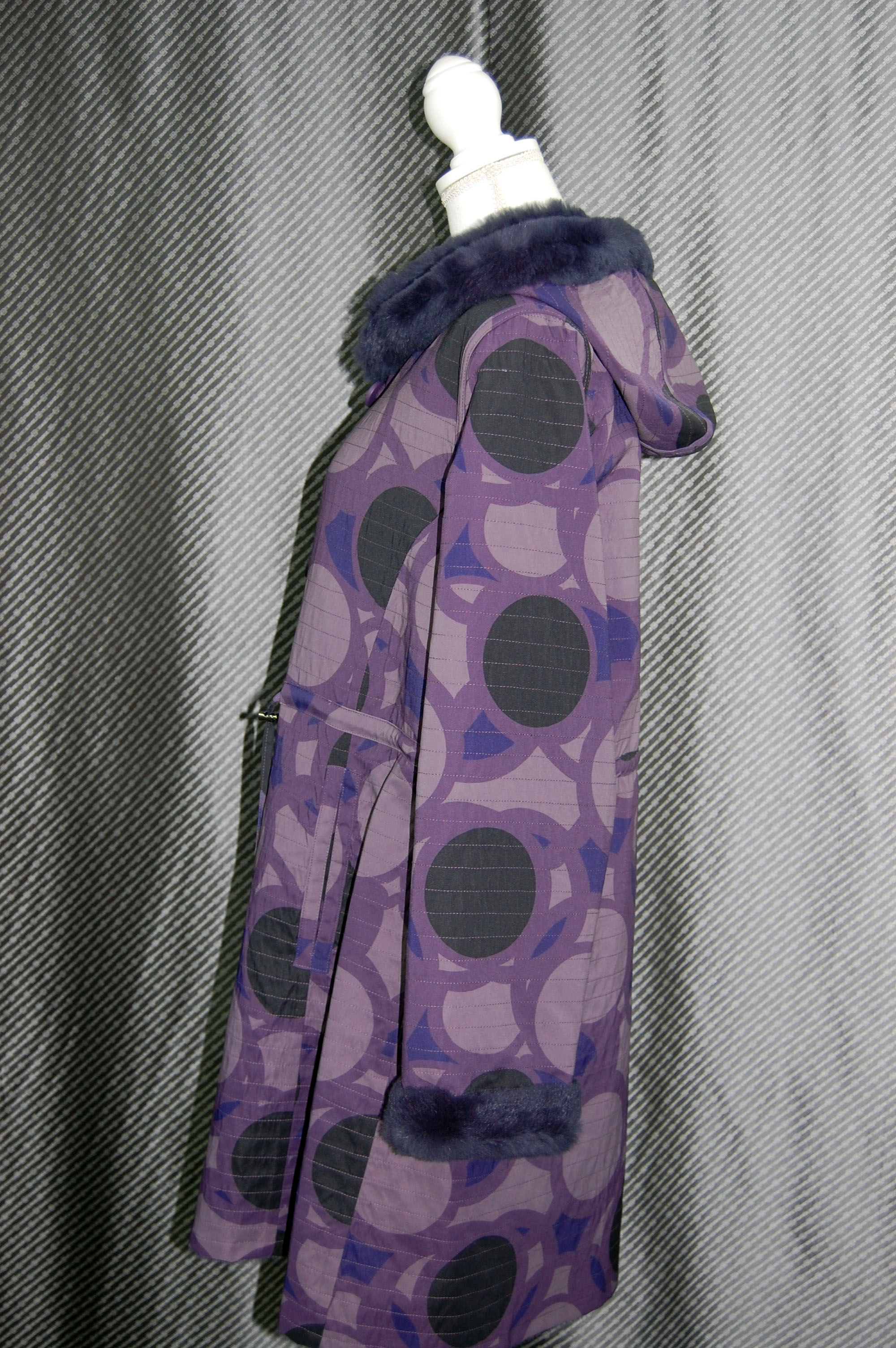 ポリ＆ラビット　リバーシブルコート　デタッチャブルフードの画像