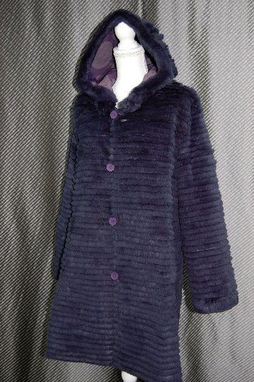 ポリ＆ラビット　リバーシブルコート　デタッチャブルフードの画像