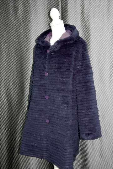 ポリ＆ラビット　リバーシブルコート　デタッチャブルフードの画像