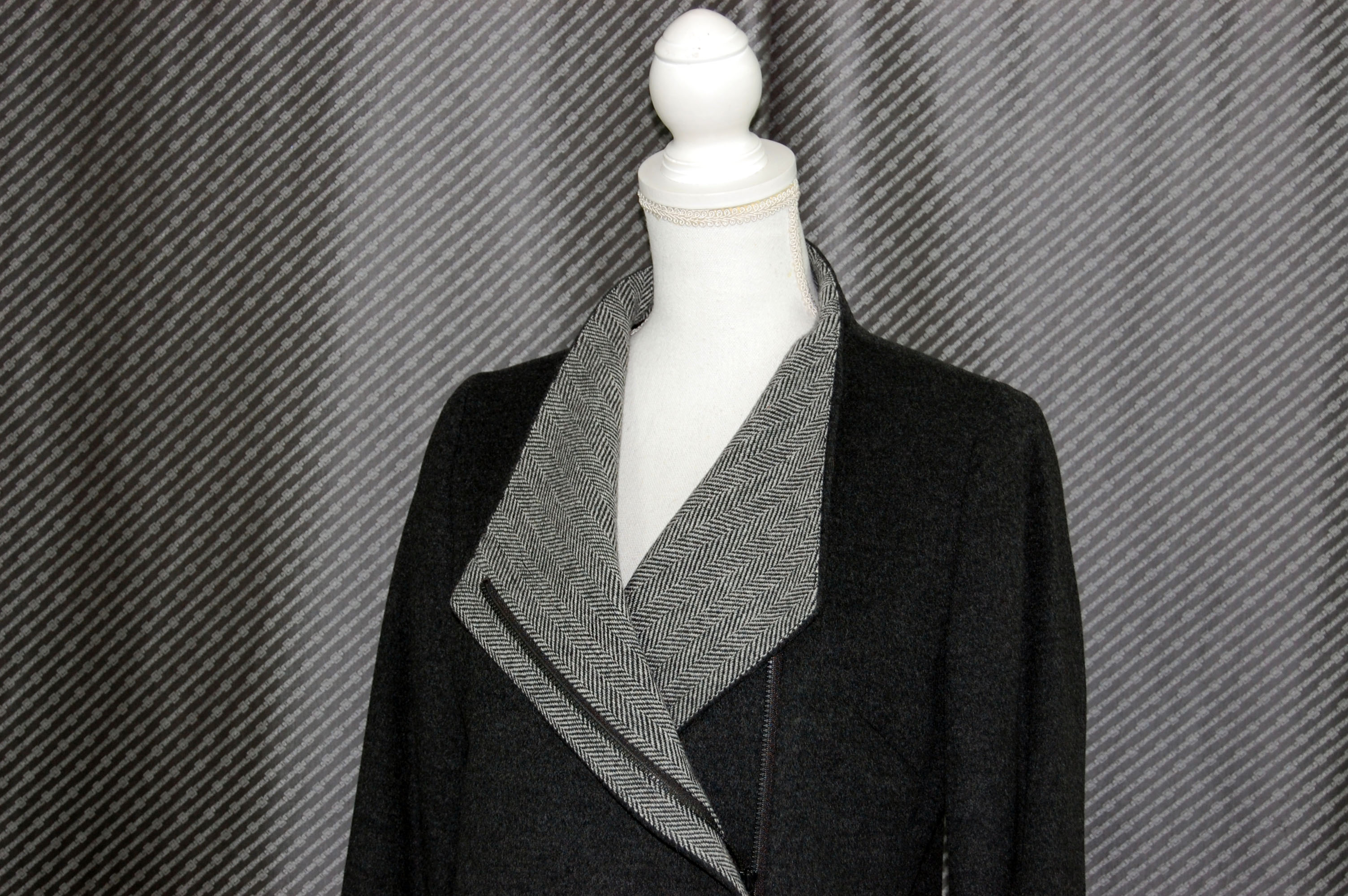 JEAN-LOUIS SCHERRER　カシミヤ混ウール　オフセットファスナーコートの画像