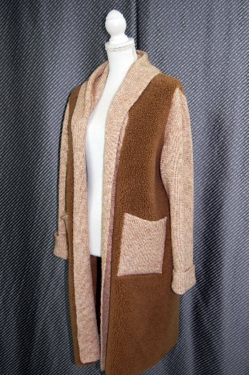 ラムウール＆ニット　切り替えフーディーコートの画像