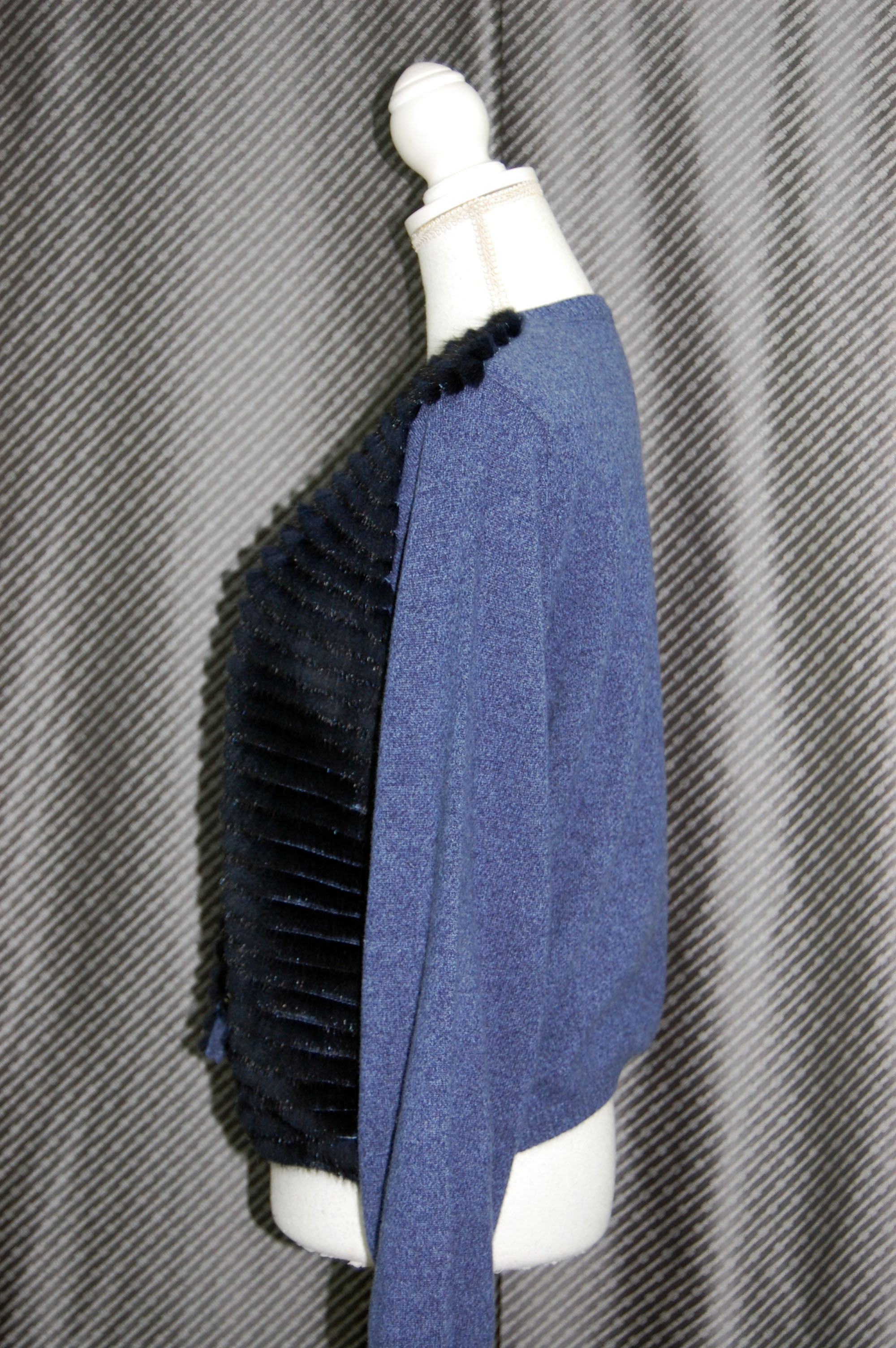 カシミヤニット＆ミンク　リバーシブルカーディガンの画像