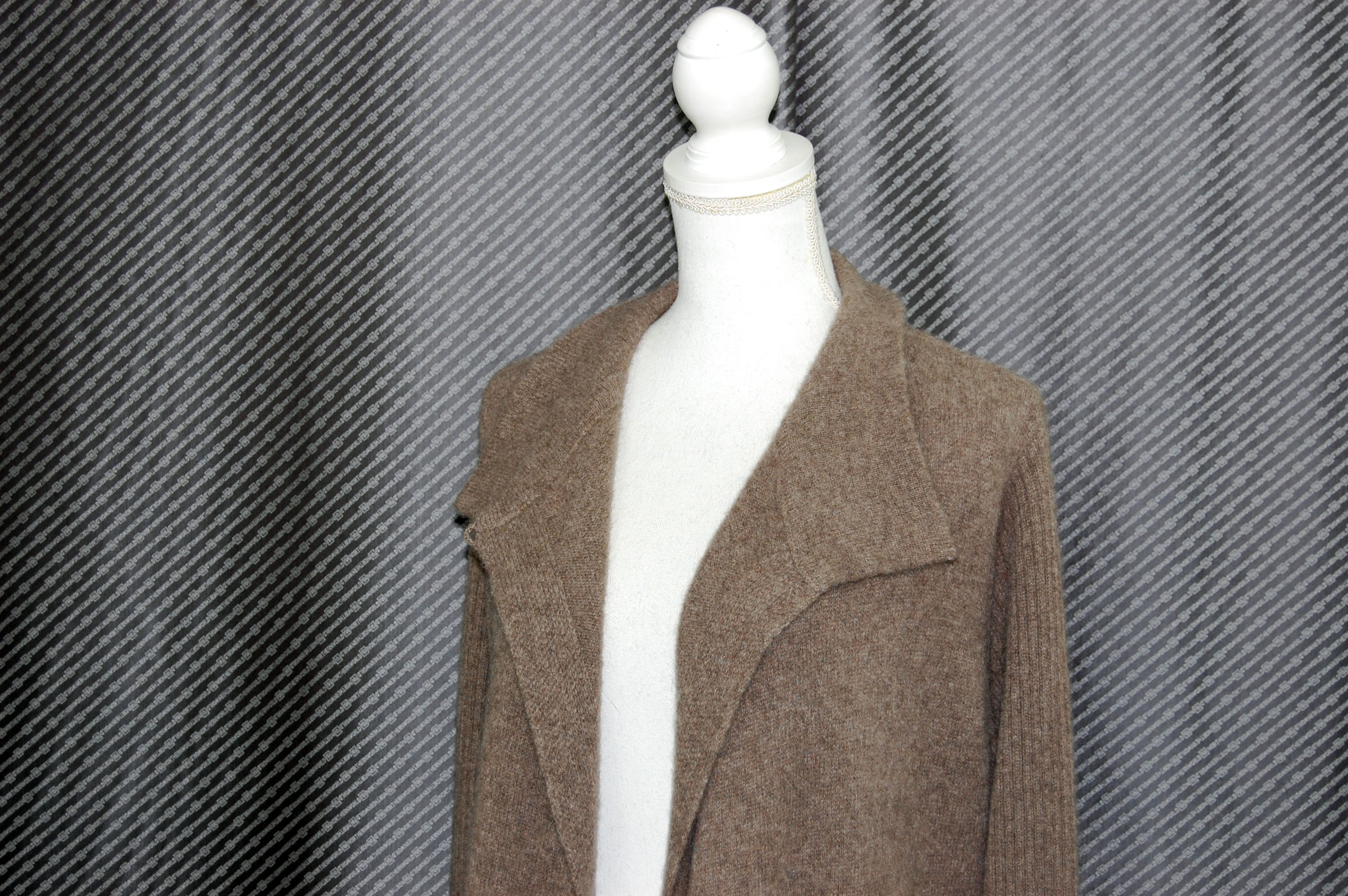 ヤクニット　ロングカーディガンの画像