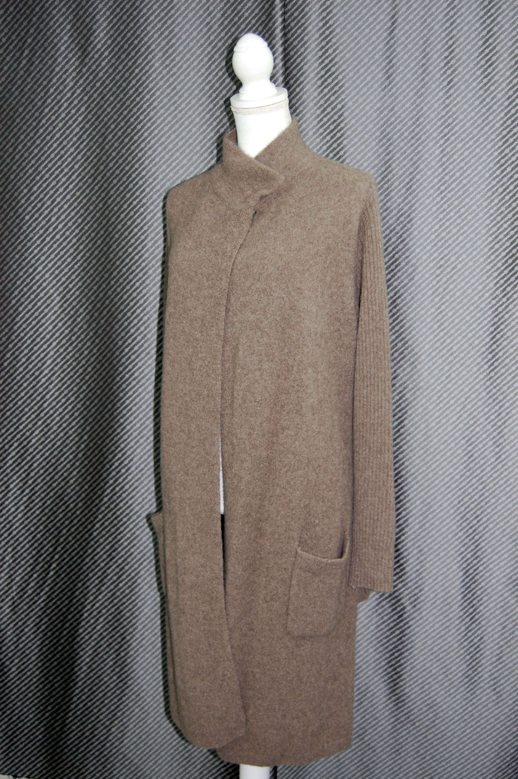 ヤクニット　ロングカーディガンの画像