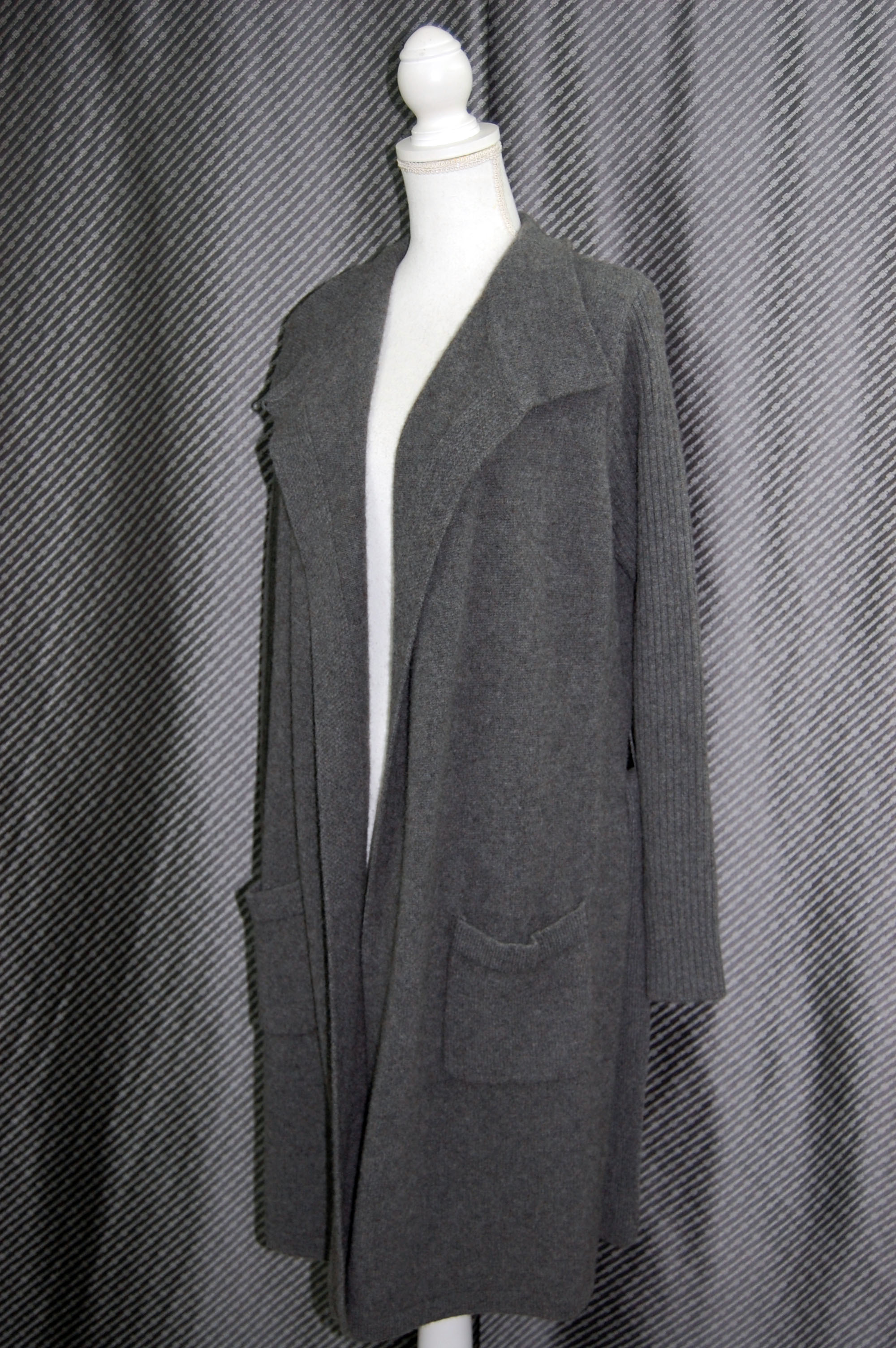 ヤクニット　ロングカーディガンの画像