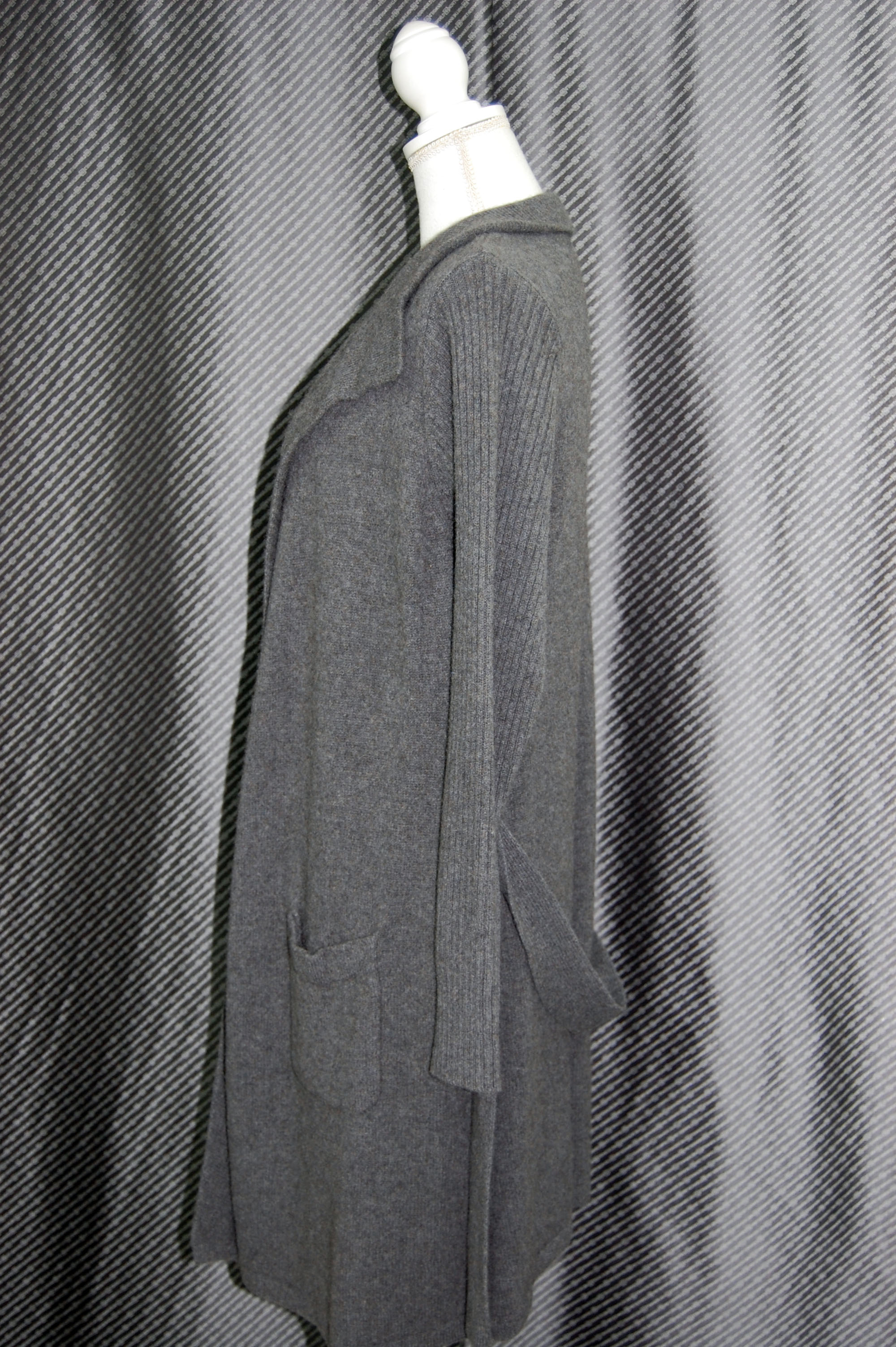 ヤクニット　ロングカーディガンの画像